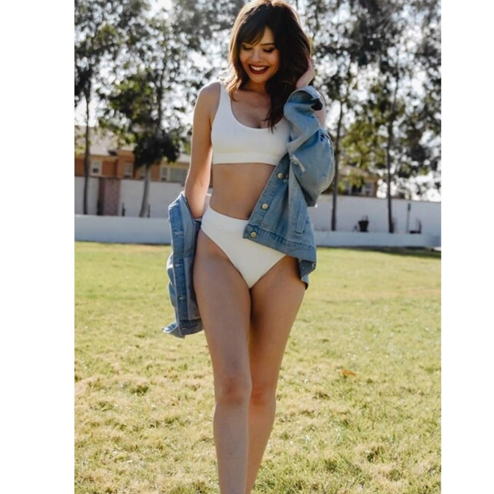 White Rib Knit High Waist 2 Piece Bikini Set - Picture 15 of 16